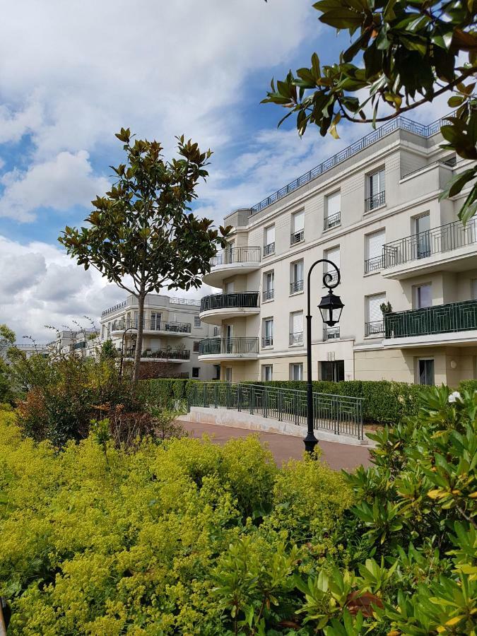 Sweet Apartment In Front Of Disneyland'S Castel Montévrain Exteriér fotografie